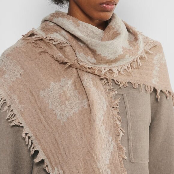 Wilfred Faroe Merino Wool Triangle Scarf Pinkish Taupe Aritzia - Picture 2 of 12